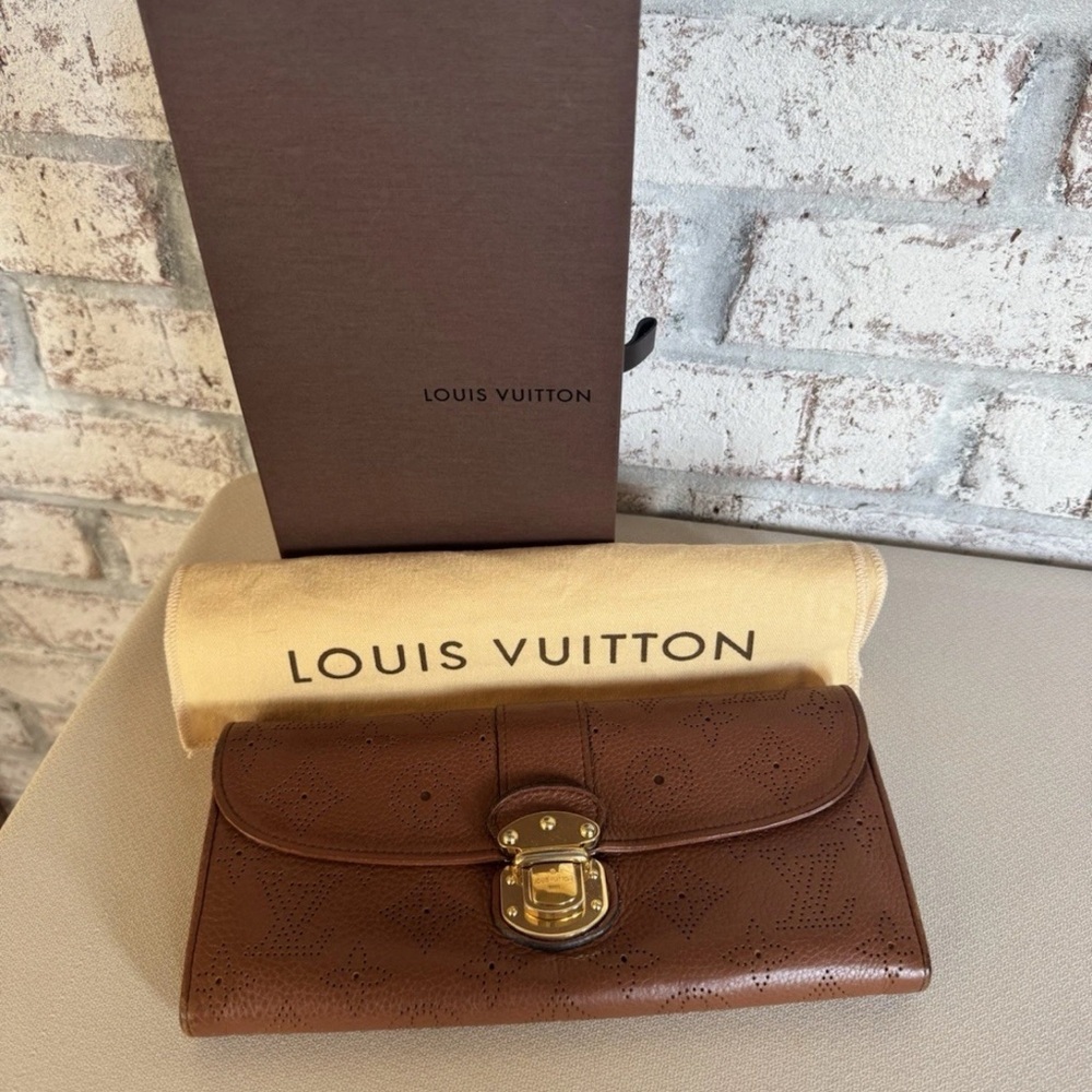 Louis Vuitton Mahina Wallet